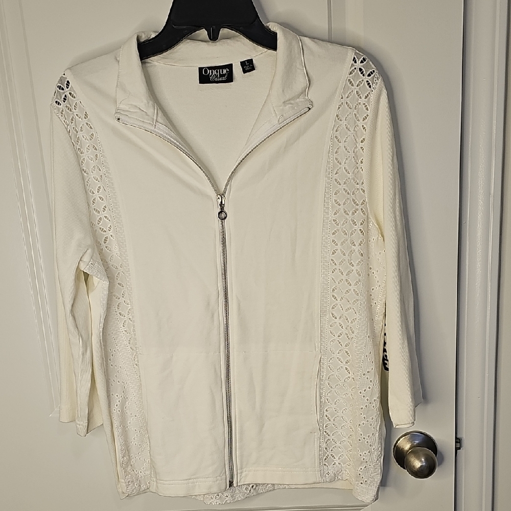 Onque Casuals Cream Zip-Up Top